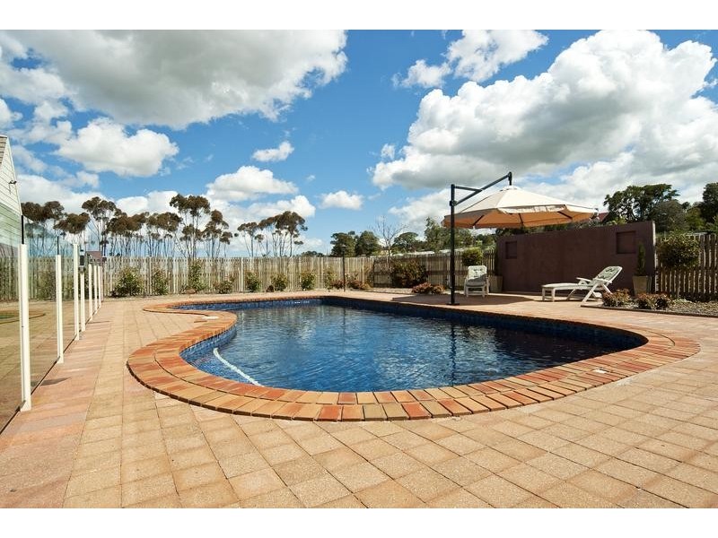 615 Bacchus Marsh Road, Lara VIC 3212