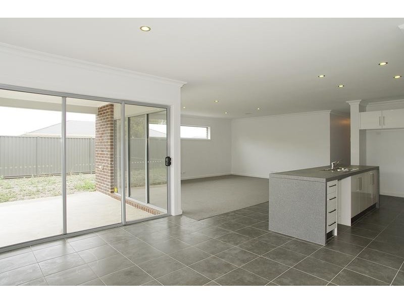 Lot 197 Grand Lakes Way, Lara VIC 3212