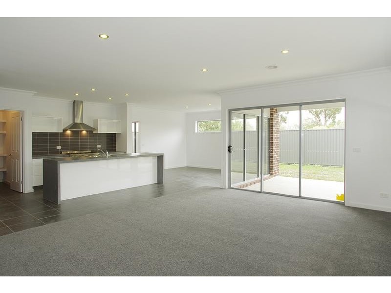 Lot 197 Grand Lakes Way, Lara VIC 3212
