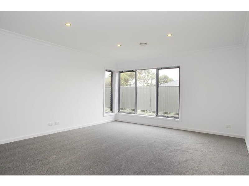 Lot 197 Grand Lakes Way, Lara VIC 3212