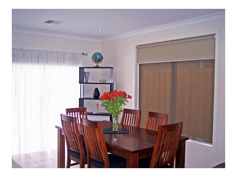 2/34 Station Lake Road, Lara VIC 3212