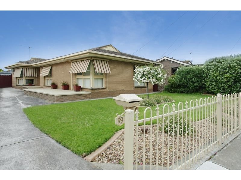 99 Braund Avenue, Bell Post Hill VIC 3215