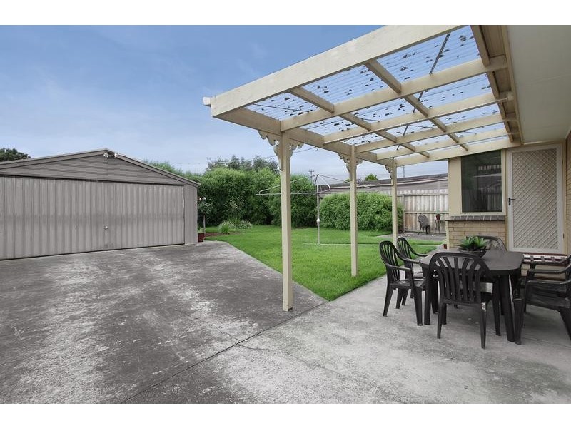 99 Braund Avenue, Bell Post Hill VIC 3215