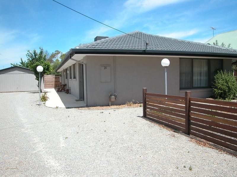 21 Ponds Drive, Lara VIC 3212