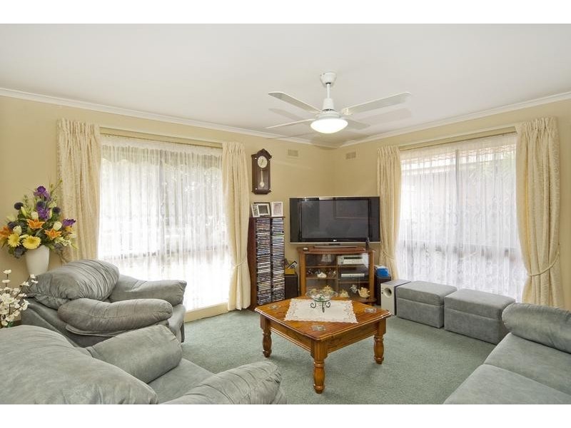 2 Saintfield Street, Lara VIC 3212