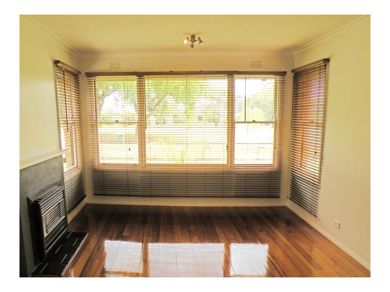 20 Station-Lake Road, Lara VIC 3212