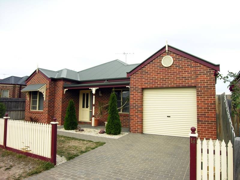 14 Francis Court, Lara VIC 3212
