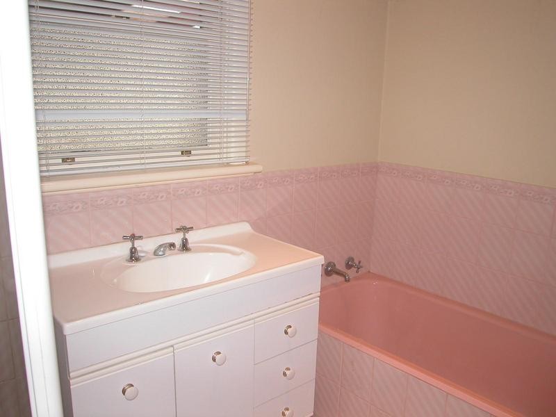 22 Pine Ave, North Shore VIC 3214