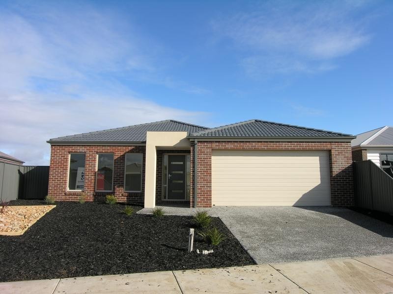 17 Bluebill Court, Lara VIC 3212