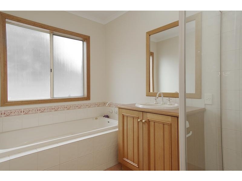 6 Conole Court, Lara VIC 3212