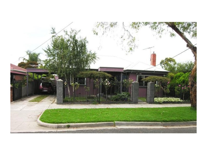 2 McNabb Avenue, Geelong West VIC 3218