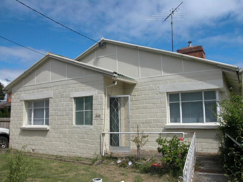 24 Brayshay Road, Newcomb VIC 3219