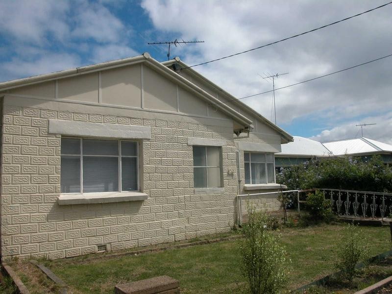 24 Brayshay Road, Newcomb VIC 3219