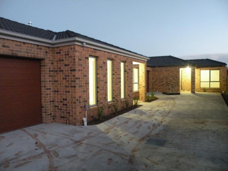 3/12 Raymond George Place, Lara VIC 3212