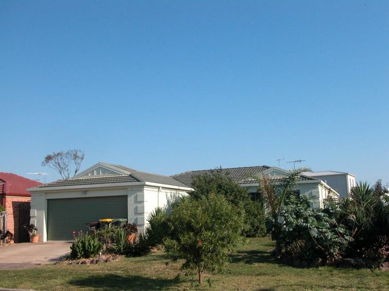 15 Young Street, Lara VIC 3212