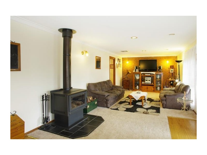 1 Jolyon Court, Little River VIC 3211