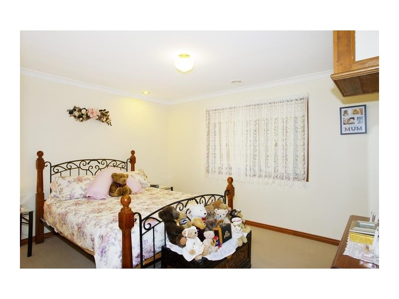 1 Jolyon Court, Little River VIC 3211