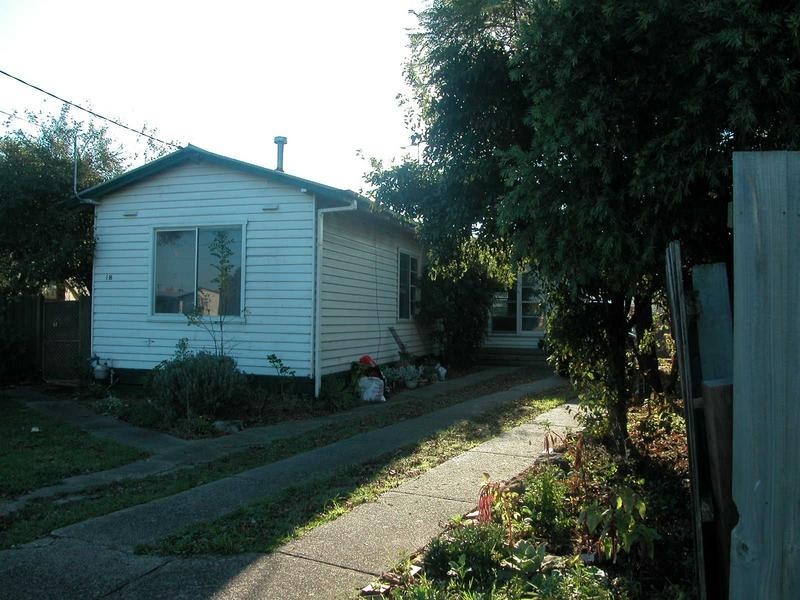 18 Rosella Court, Norlane VIC 3214