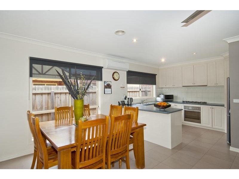 10 Magnolia Court, Lara VIC 3212