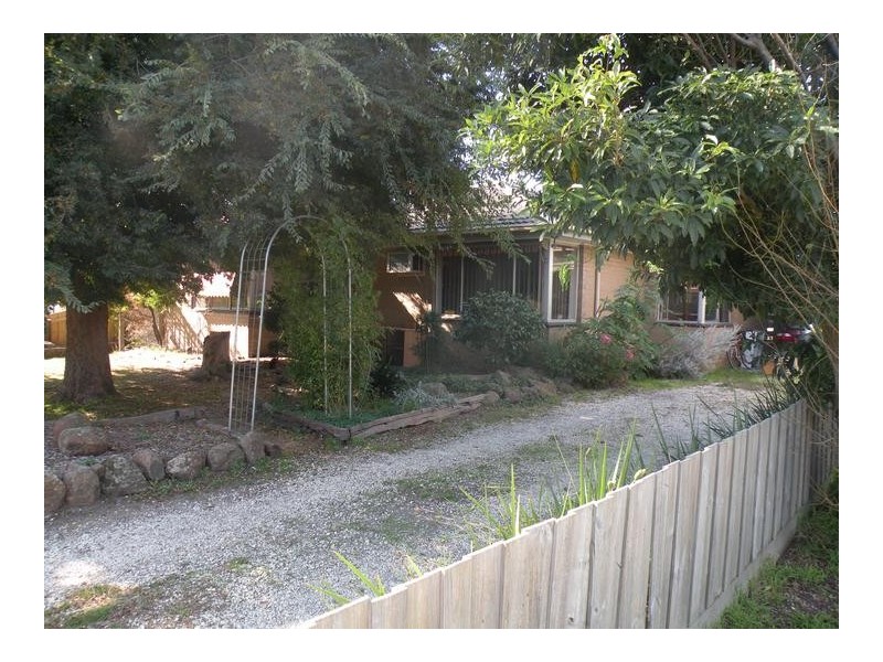 5 Abbey Drive, Lara VIC 3212