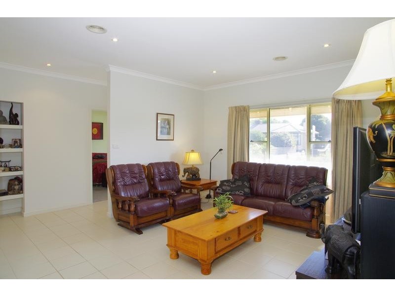 24 Francis Court, Lara VIC 3212