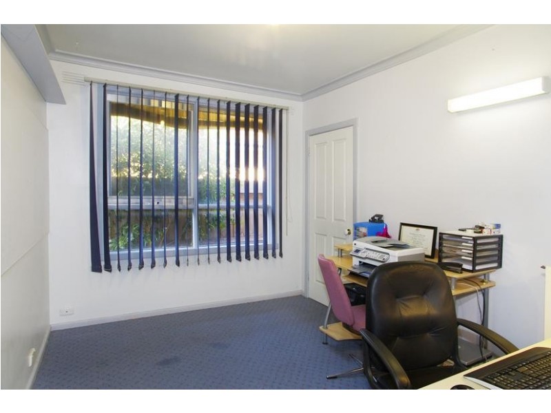 71 Forest Road South, Lara VIC 3212