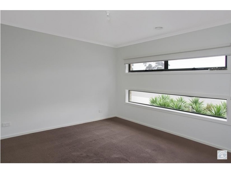 6 Grebe Court, Lara VIC 3212