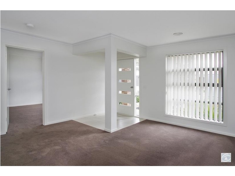 6 Grebe Court, Lara VIC 3212