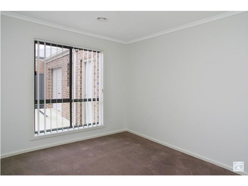 6 Grebe Court, Lara VIC 3212
