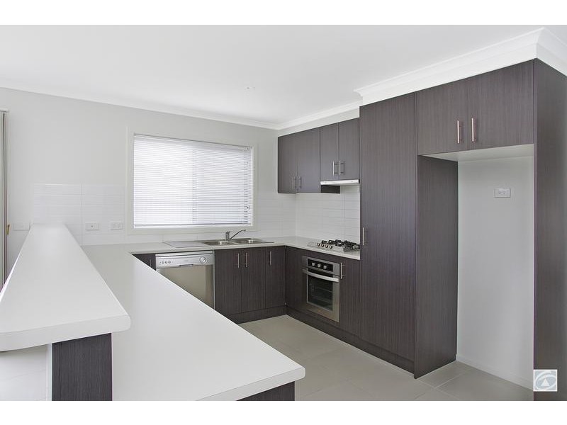 6 Grebe Court, Lara VIC 3212