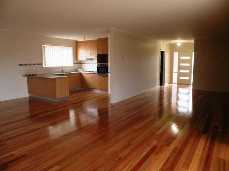 24 Citius Close, Lara VIC 3212