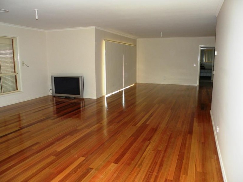 24 Citius Close, Lara VIC 3212