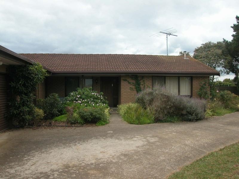 21 Cromwell Drive, Lara VIC 3212