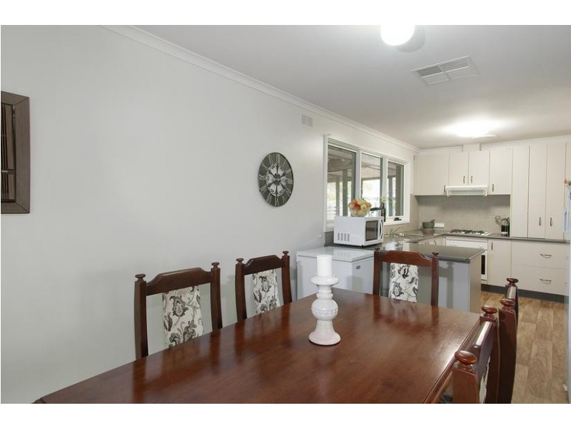 1 Peck Court, Lara VIC 3212