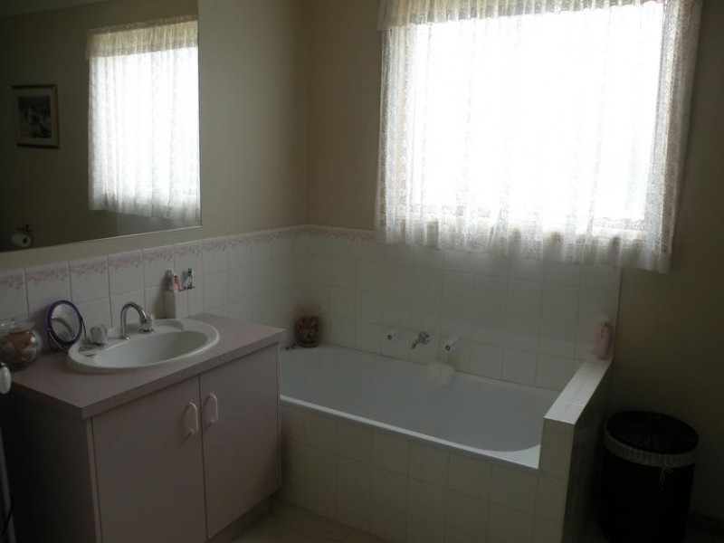 1/20 Scarlett Grove, Lara VIC 3212