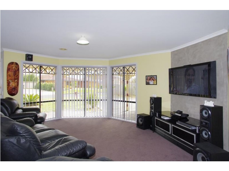 64-66 Blackbird Circuit, Lara VIC 3212