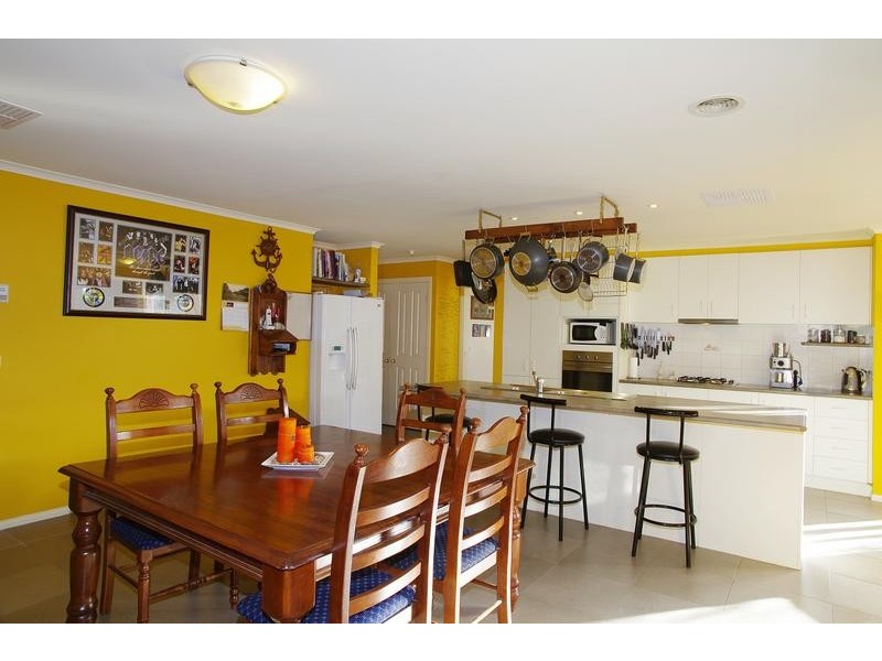 12 Racheal Close, Lara VIC 3212