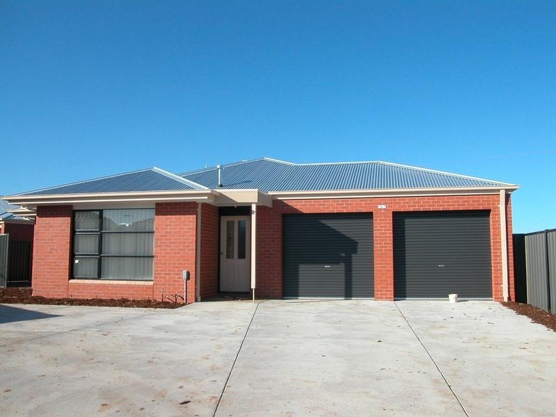 1/10 Bella Julia Place, Lara VIC 3212