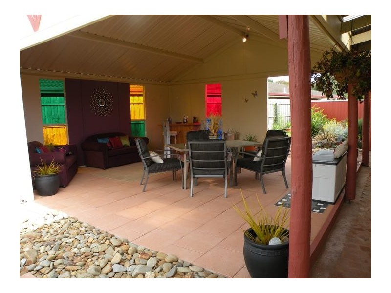 6 Rubena Crescent, Lara VIC 3212