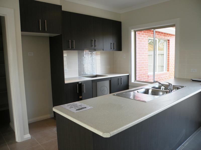 1/110 Flinders Avenue, Lara VIC 3212