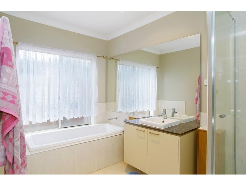 9 Bath Street, Lara VIC 3212