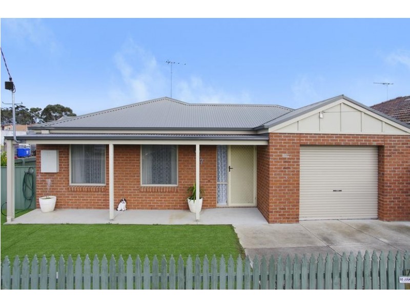 17 The Centreway, Lara VIC 3212