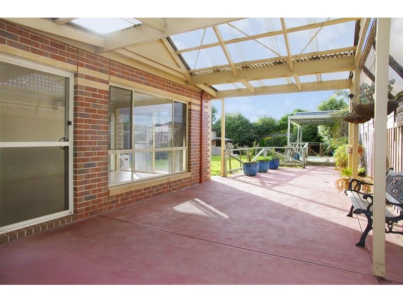 14 Brownlow Court, Lara VIC 3212