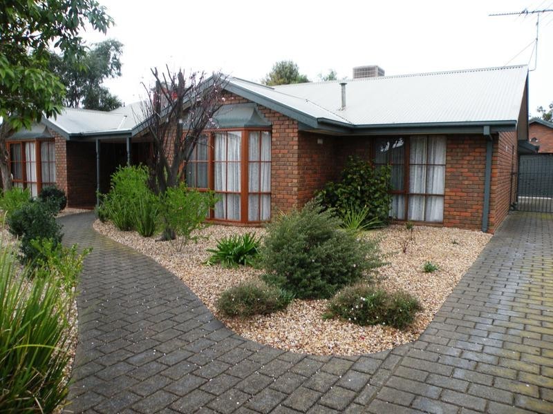 1 Denise Court, Lara VIC 3212