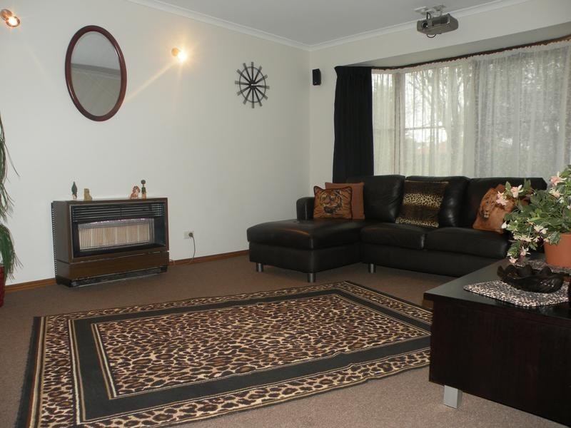 1 Denise Court, Lara VIC 3212