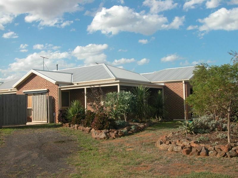 9 Brownlow Crt, Lara VIC 3212