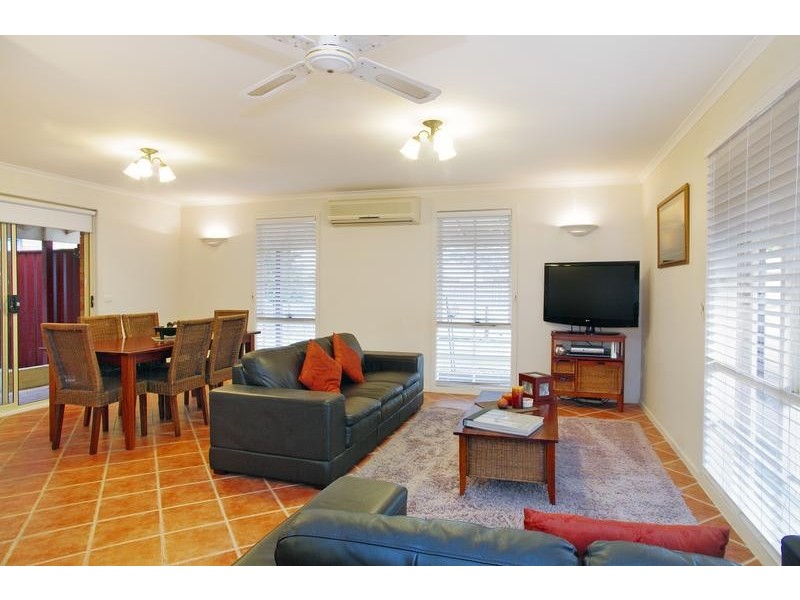63 Cameron Crescent, Lara VIC 3212