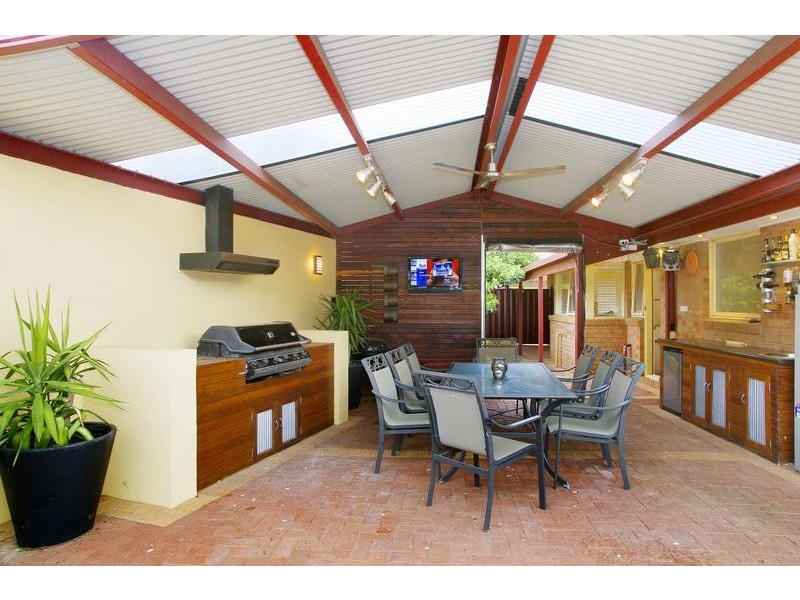 63 Cameron Crescent, Lara VIC 3212