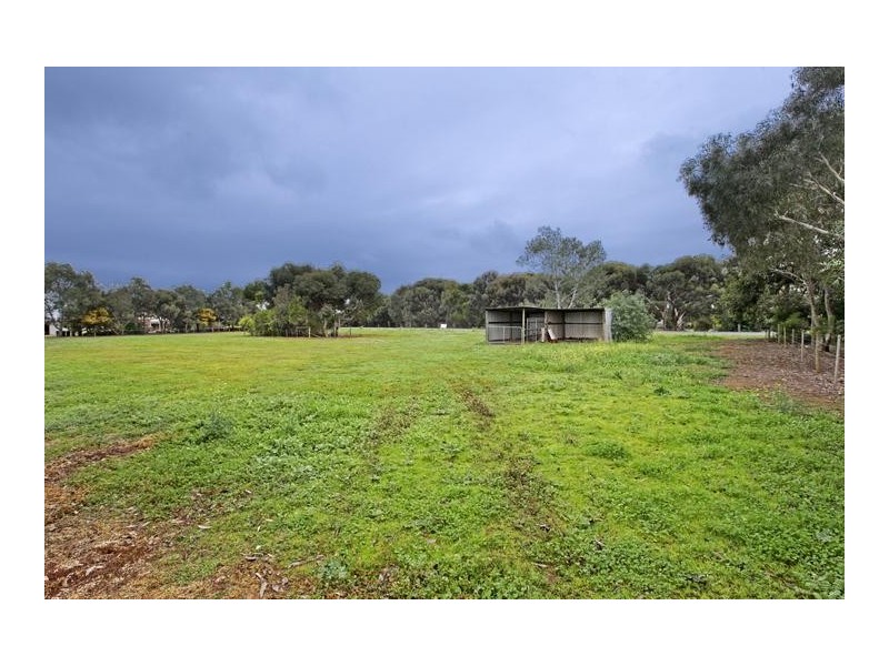 125 Curletts Road, Lara VIC 3212