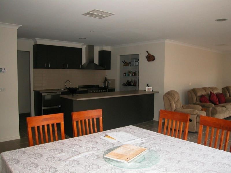 33 Mathieson Place, Lara VIC 3212